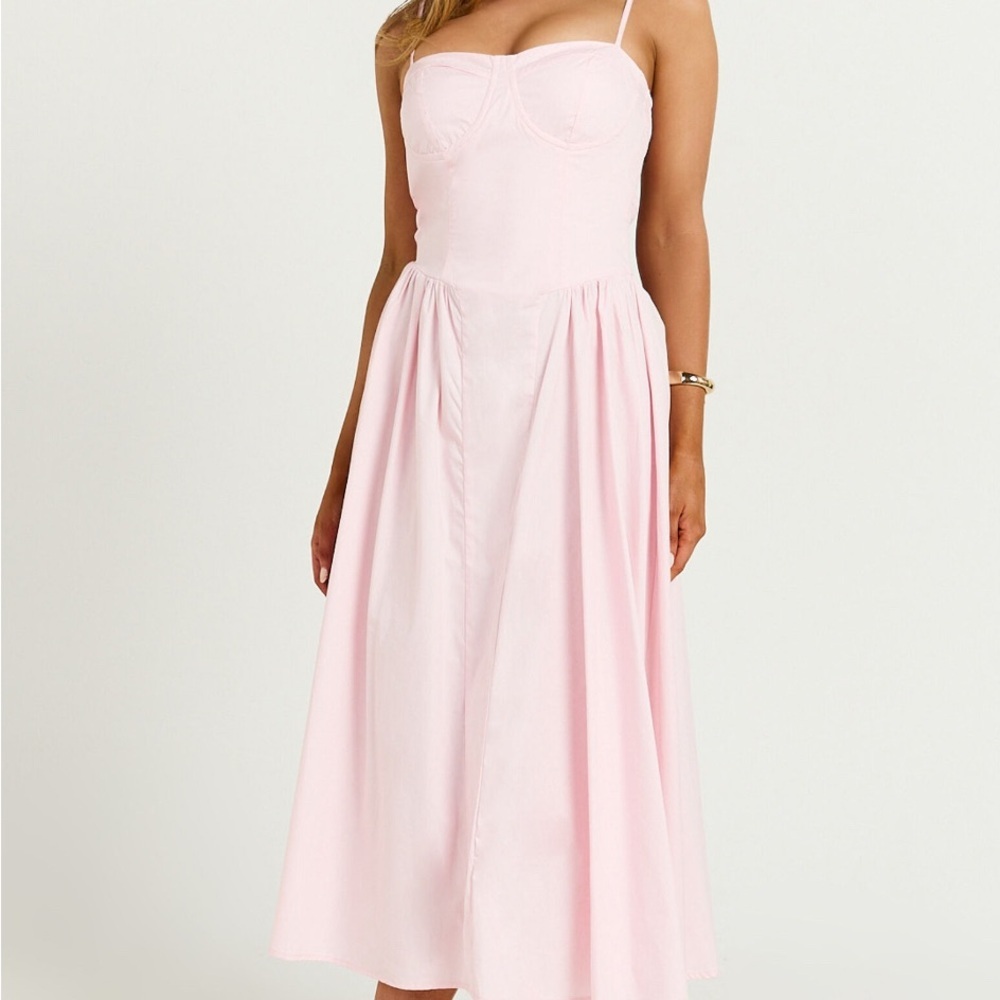 🎉NWT. Showpo Pink Pleated Midi Dress for Prom - Picture 3 of 8